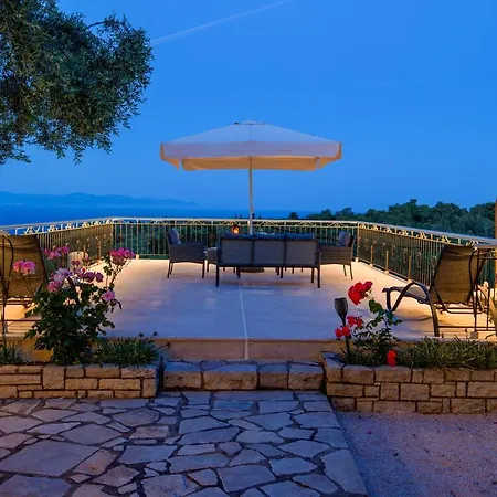 Romanatika Paxos By Dandelion Villa
